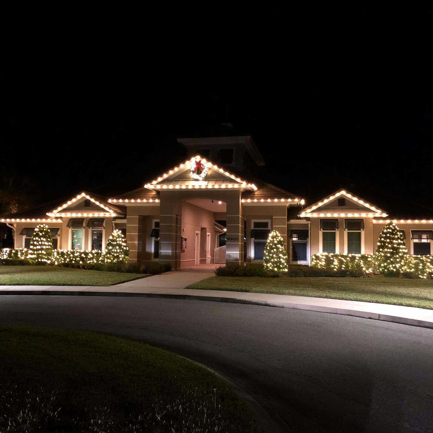 residential Christmas light installation Vero Beach FL