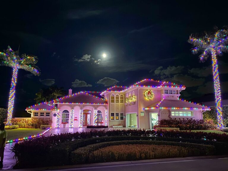 residential holiday lighting Jupiter FL