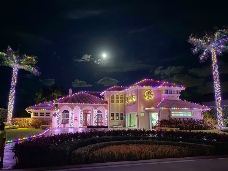 residential holiday lighting Vero Beach FL