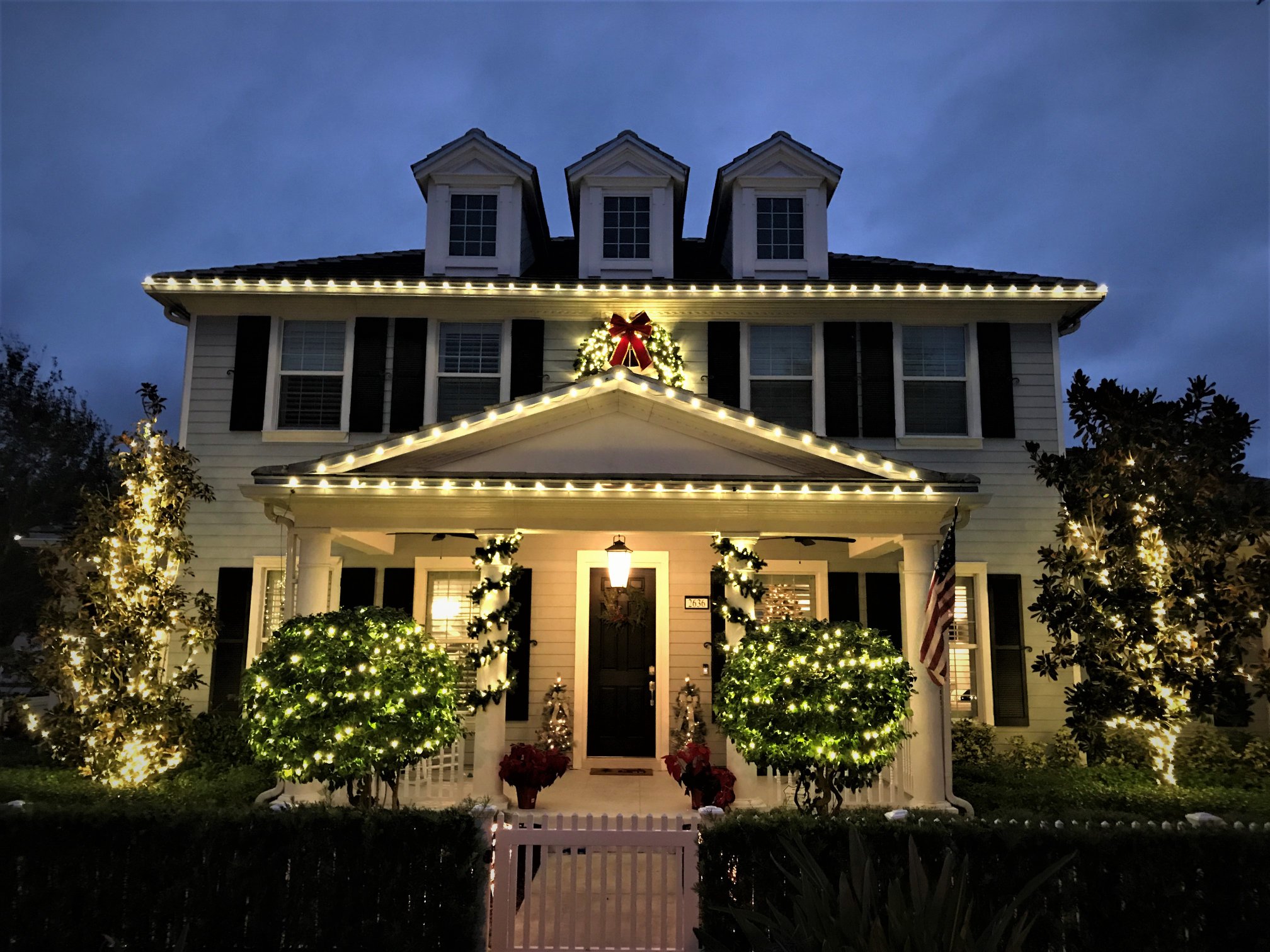 residential holiday lighting service Palm Beach Gardens FL